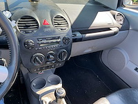 2004 volkswagen new beetle cabriolet cabriolet personenauto - afbeelding 11 van  27