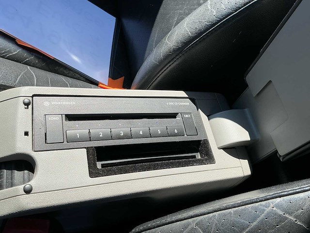 2004 volkswagen new beetle cabriolet cabriolet personenauto - afbeelding 14 van  27