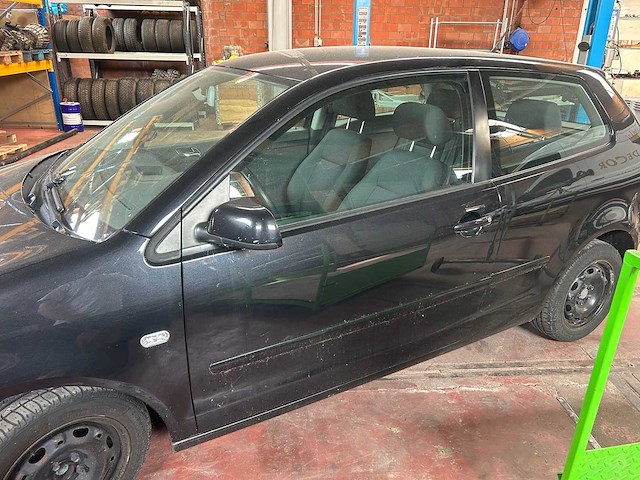 2004 volkswagen polo personenauto - afbeelding 11 van  17