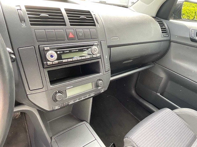 2004 volkswagen polo - afbeelding 5 van  19