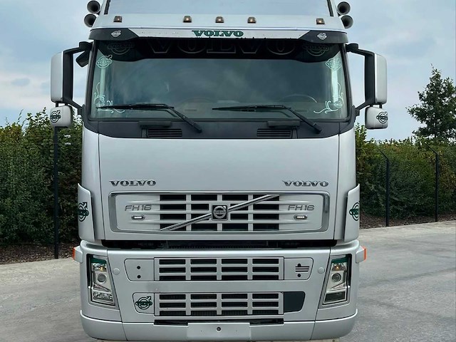 2004 volvo fh16 vrachtwagen - afbeelding 12 van  12