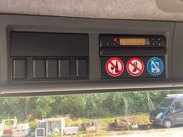 2004 volvo fl6e 19.0 / fl220 volvo fl 220 4x2 – containerschip + atlaskraan – 190.673 km - afbeelding 14 van  37