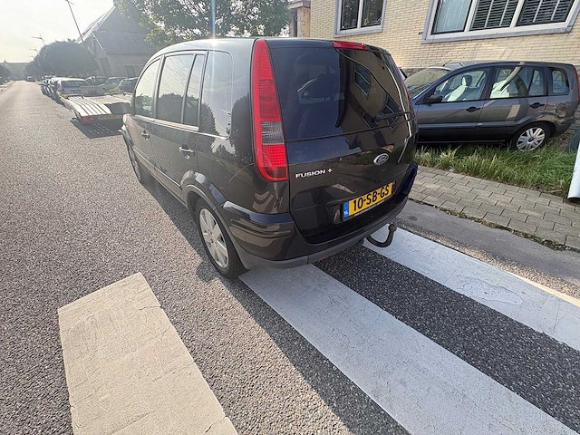 2005 - ford - fusion - 1.4-16v futura - car - afbeelding 17 van  18