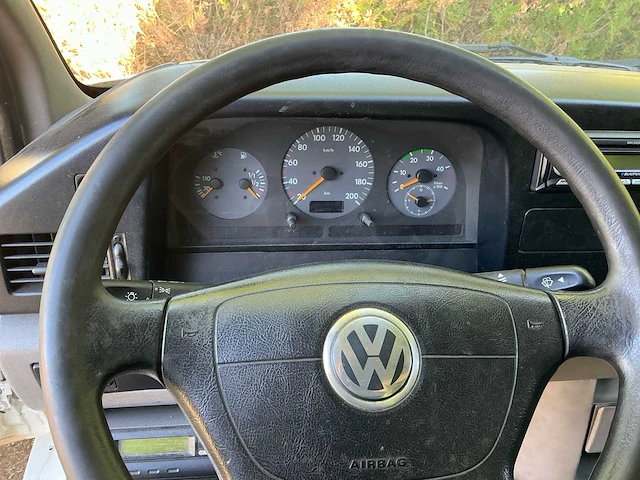 2005 - volkswagen vrachtwagen - afbeelding 15 van  21