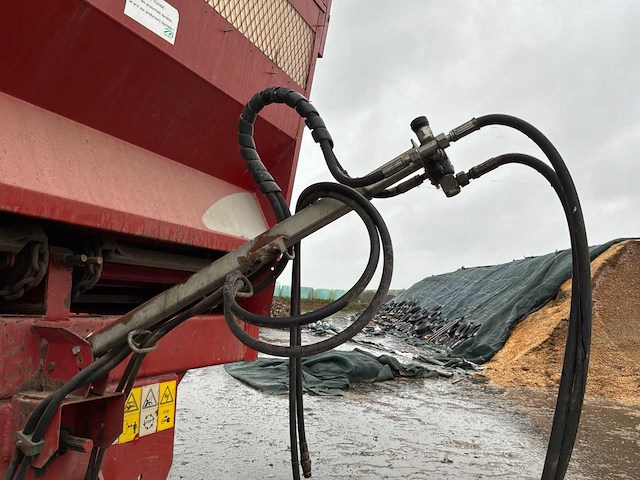 2005 agrimat emt 120 mestverspreider - afbeelding 24 van  26