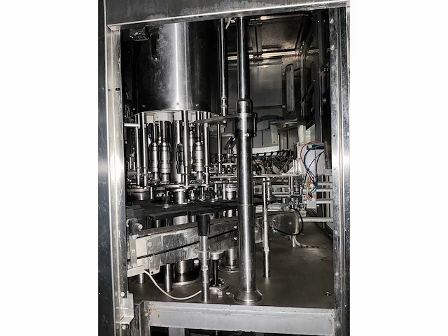 2005 berchi group isofill 40–50-8 pet bottelmachine - afbeelding 15 van  23