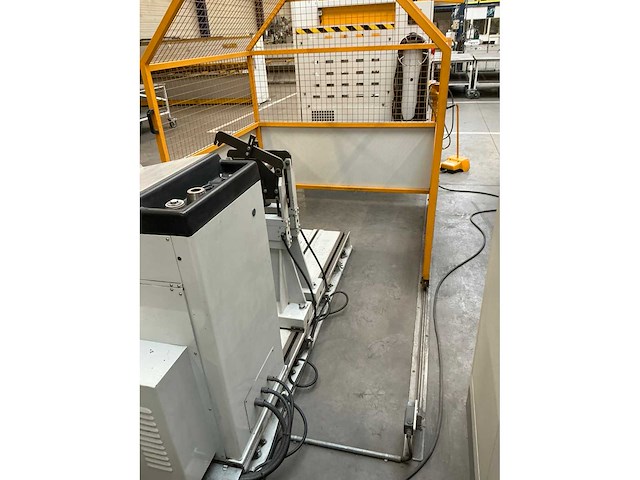 2005 bl cemb zc 750 balanceermachine - afbeelding 11 van  13