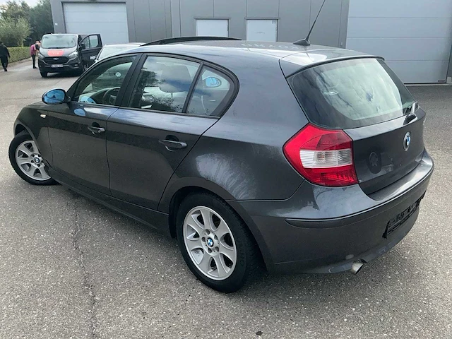 2005 bmw 120 i personenauto - afbeelding 13 van  17