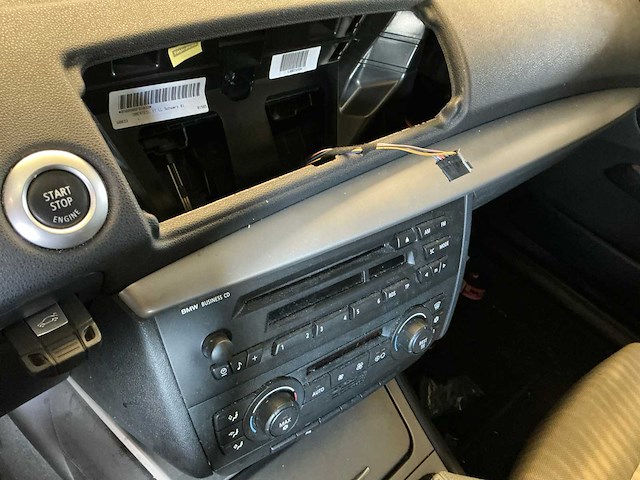 2005 bmw 120i personenauto zonder motor - afbeelding 5 van  18