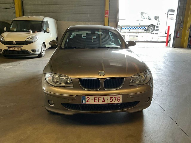 2005 bmw 120i personenauto zonder motor - afbeelding 11 van  18