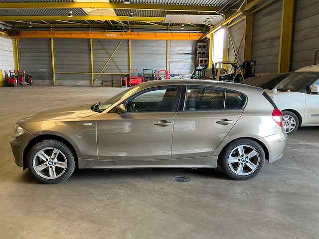 2005 bmw 120i personenauto zonder motor - afbeelding 18 van  18