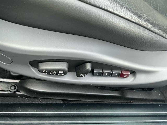 2005 bmw 630i coupé personenauto - afbeelding 20 van  38