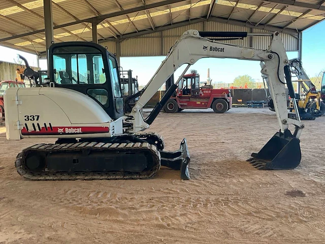 2005 bobcat 337 rupsgraafmachine - afbeelding 19 van  23