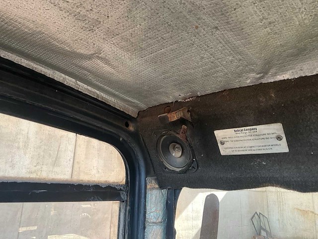 2005 bobcat 337 rupsgraafmachine - afbeelding 10 van  15