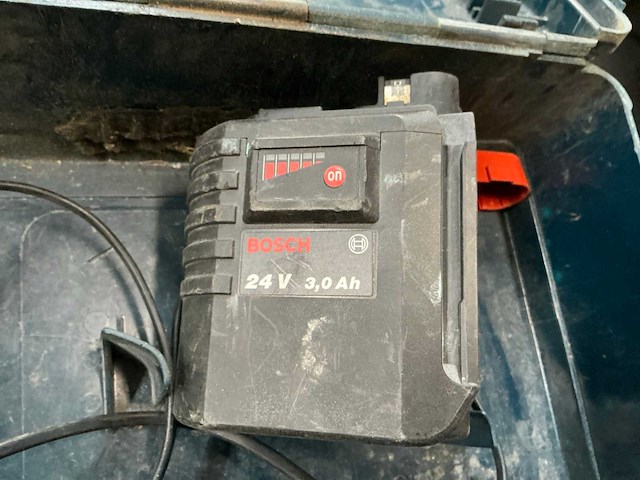 2005 bosch gbh 24vfr boormachine - afbeelding 4 van  9