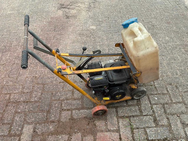 2005 cedima betonzaag - afbeelding 4 van  8