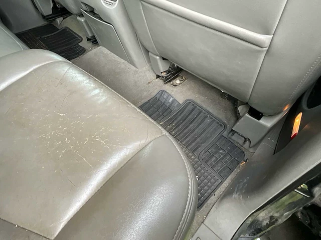 2005 chevrolet avalance - afbeelding 2 van  36