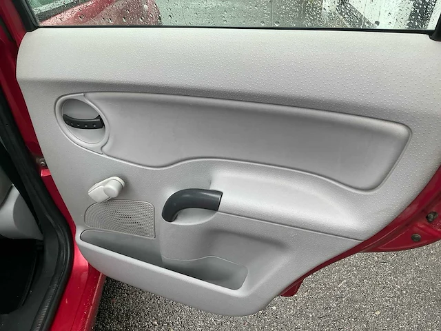 2005 citroën c3 - 1.1i - personenauto - afbeelding 18 van  41