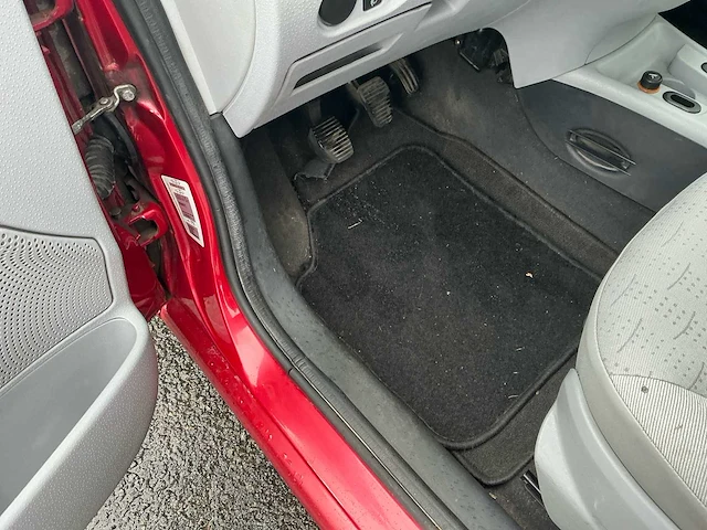 2005 citroën c3 - 1.1i - personenauto - afbeelding 25 van  41
