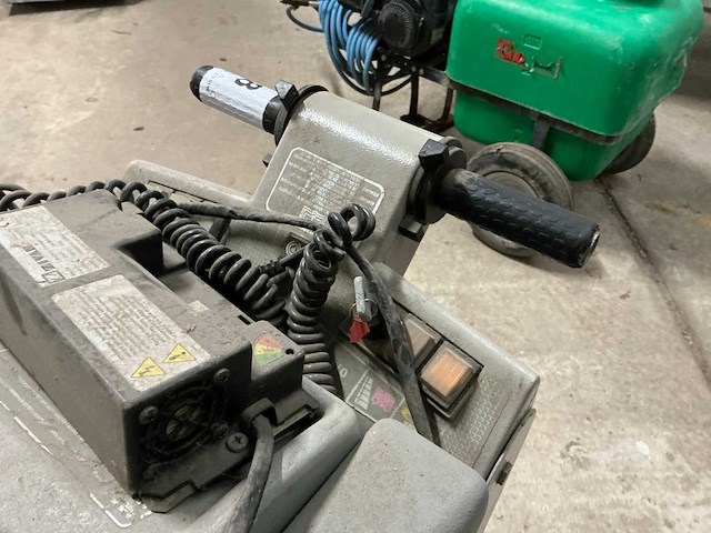 2005 comac simpla 50 bt vloerschrobmachine - afbeelding 5 van  6