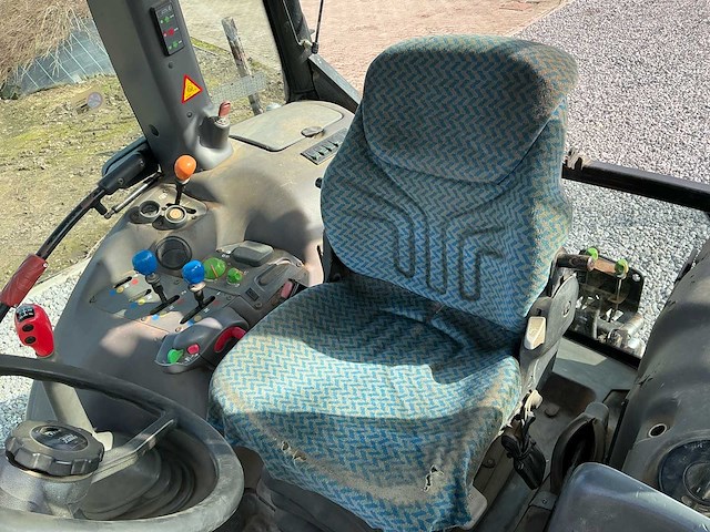 2005 deutz agrotron 90 vierwielaangedreven landbouwtractor - afbeelding 6 van  15