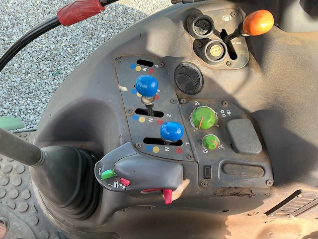2005 deutz agrotron 90 vierwielaangedreven landbouwtractor - afbeelding 8 van  15