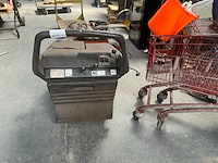 2005 duster s bt straatveegmachine - afbeelding 3 van  4