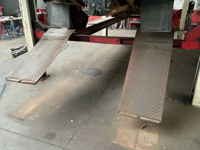 2005 e.t.g 7585.rl hefbrug - afbeelding 2 van  9