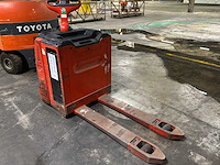 2005 fenwick t20 elektrische palletwagen - afbeelding 2 van  9