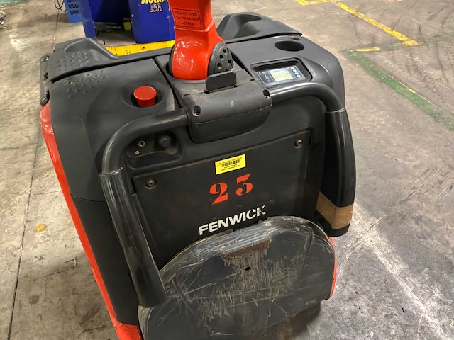 2005 fenwick t20 elektrische palletwagen - afbeelding 4 van  9