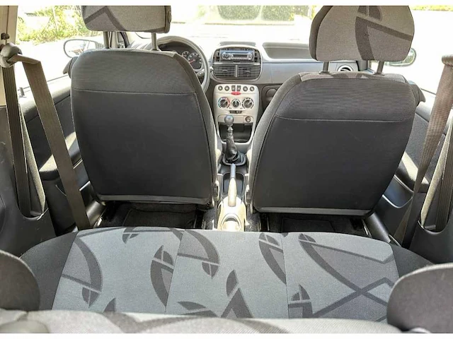 2005 fiat punto auto's - afbeelding 6 van  21