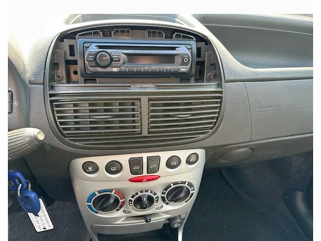 2005 fiat punto auto's - afbeelding 3 van  21