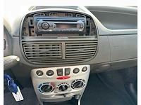 2005 fiat punto auto's - afbeelding 3 van  21