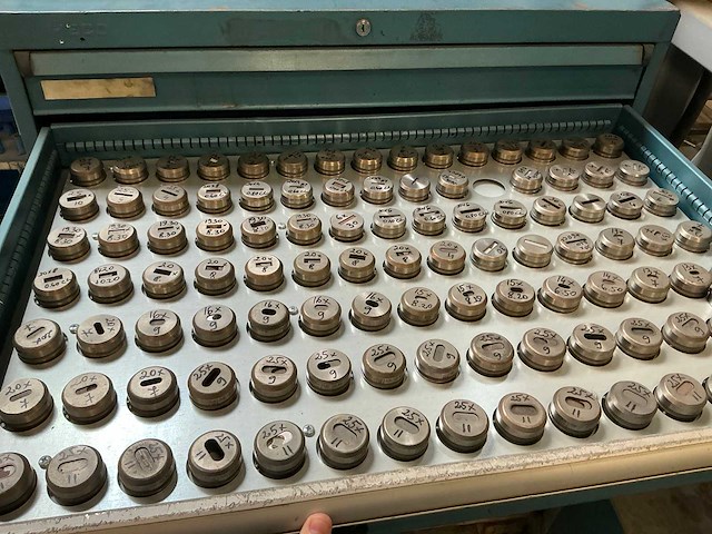 2005 finn power sg6 pons- en knip machine - afbeelding 28 van  43