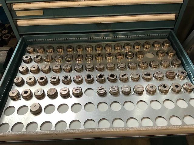 2005 finn power sg6 pons- en knip machine - afbeelding 32 van  43