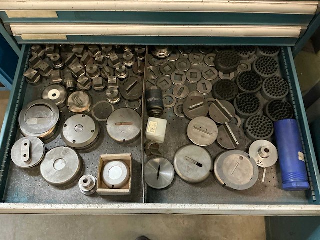 2005 finn power sg6 pons- en knip machine - afbeelding 34 van  43