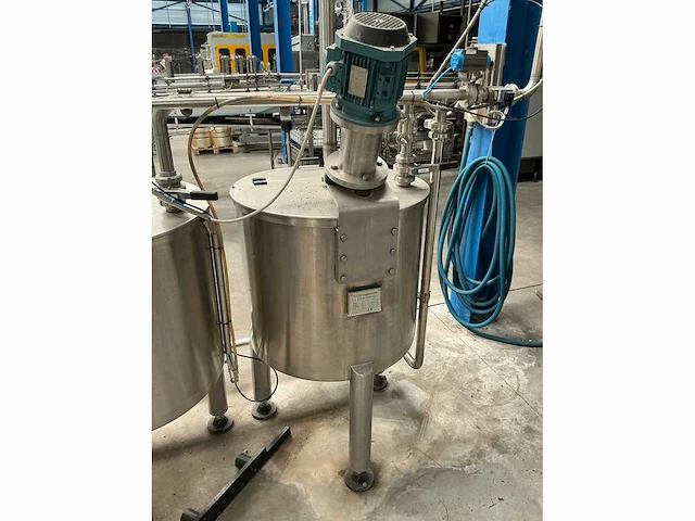 2005 fluid engineering verticale rvs mengtank 200l (2x) - afbeelding 2 van  9