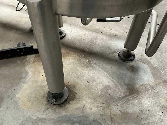 2005 fluid engineering verticale rvs mengtank 200l (2x) - afbeelding 3 van  9