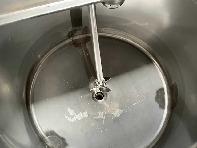 2005 fluid engineering verticale rvs mengtank 200l (2x) - afbeelding 6 van  9