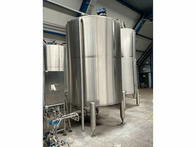 2005 fluid engineering verticale rvs mengtank 9000l - afbeelding 4 van  8
