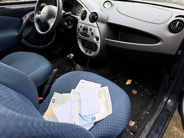 2005 ford ka personenauto - afbeelding 8 van  9