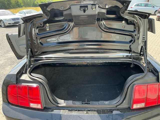 2005 ford mustang v8 personenauto - afbeelding 13 van  34