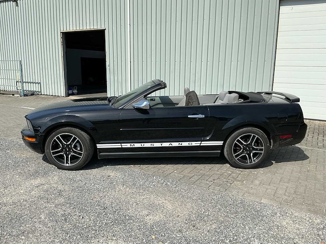 2005 ford mustang v8 personenauto - afbeelding 12 van  34
