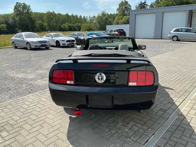 2005 ford mustang v8 personenauto - afbeelding 29 van  34