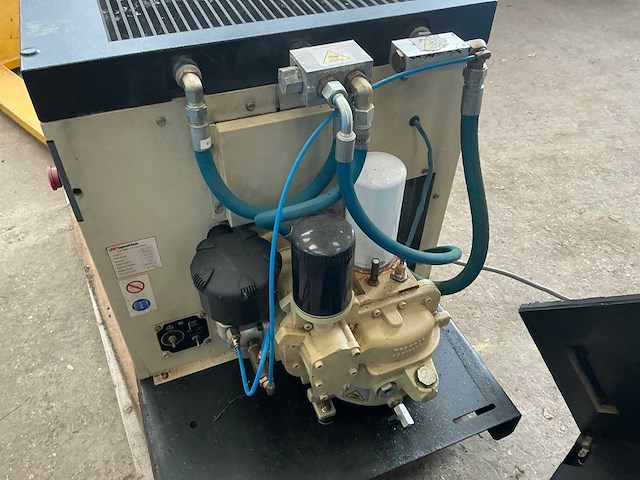 2005 ingersoll-rand unigy 11-10-h schroefcompressor - afbeelding 5 van  7