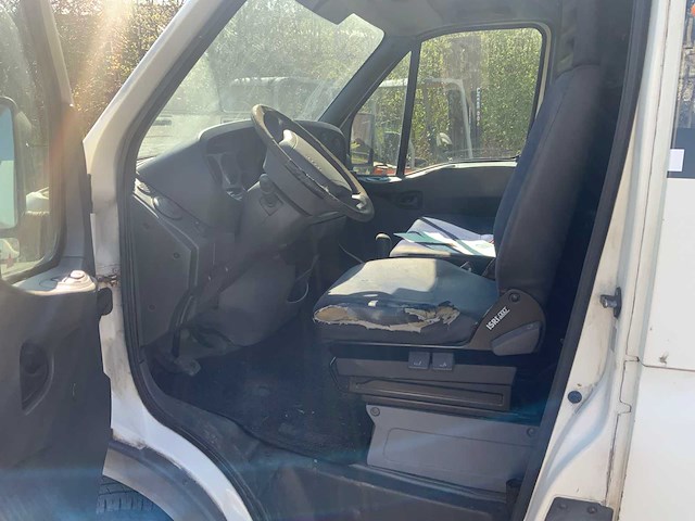 2005 iveco daily 29 l 12 v bedrijfswagen - afbeelding 2 van  21
