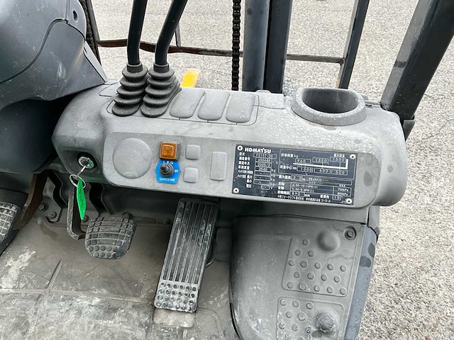 2005 komatsu fg15t-20 vorkheftruck - afbeelding 2 van  9