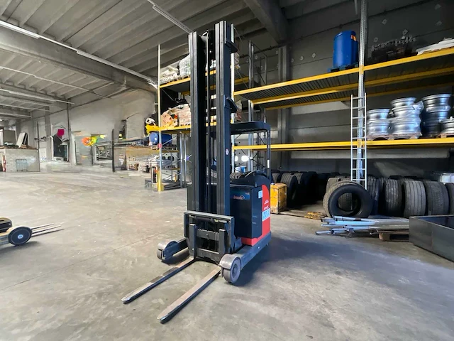 2005 linde r14 s elektrische heftruck - afbeelding 1 van  18