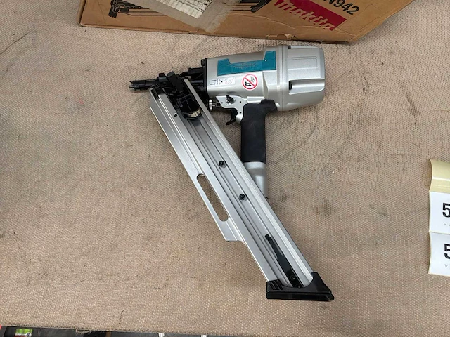 2005 makita an942 pneumatische tacker - afbeelding 2 van  6