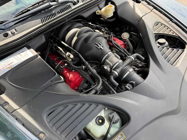 2005 maserati quattroporte personenauto - afbeelding 18 van  34